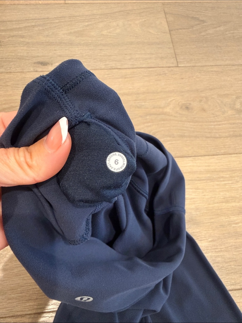 LULULEMON True Navy Align Crop 21” High Rise Active Nulu Workout Leggings Size 6 - Picture 4 of 8